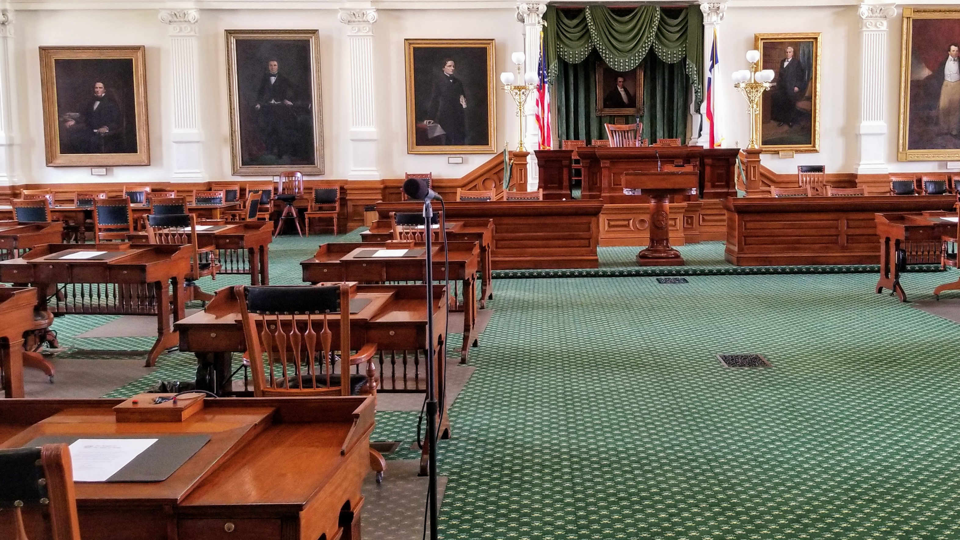 photo of the texas senate I took